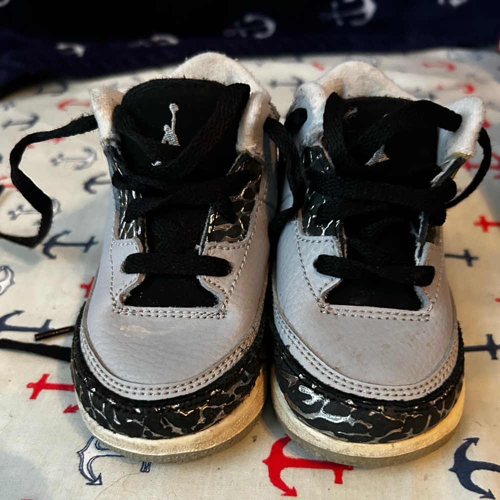 Jordan 3 Retro “Cool Wolf” Sz 5c Good Condition No Box